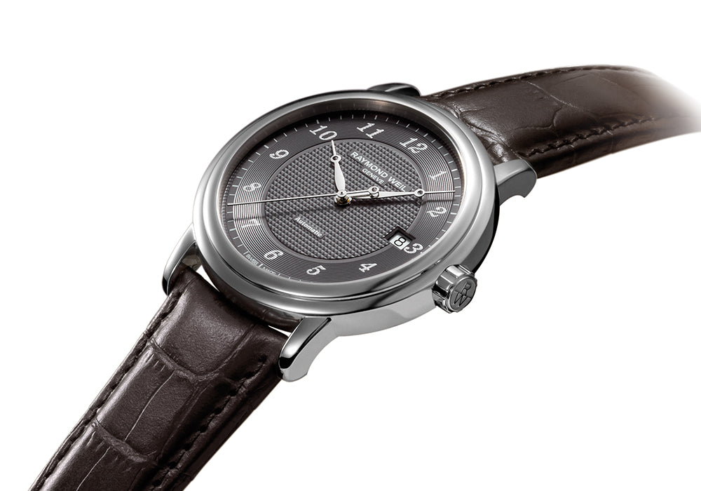 RAYMOND WEIL supports, with maestro, the fight against cancer