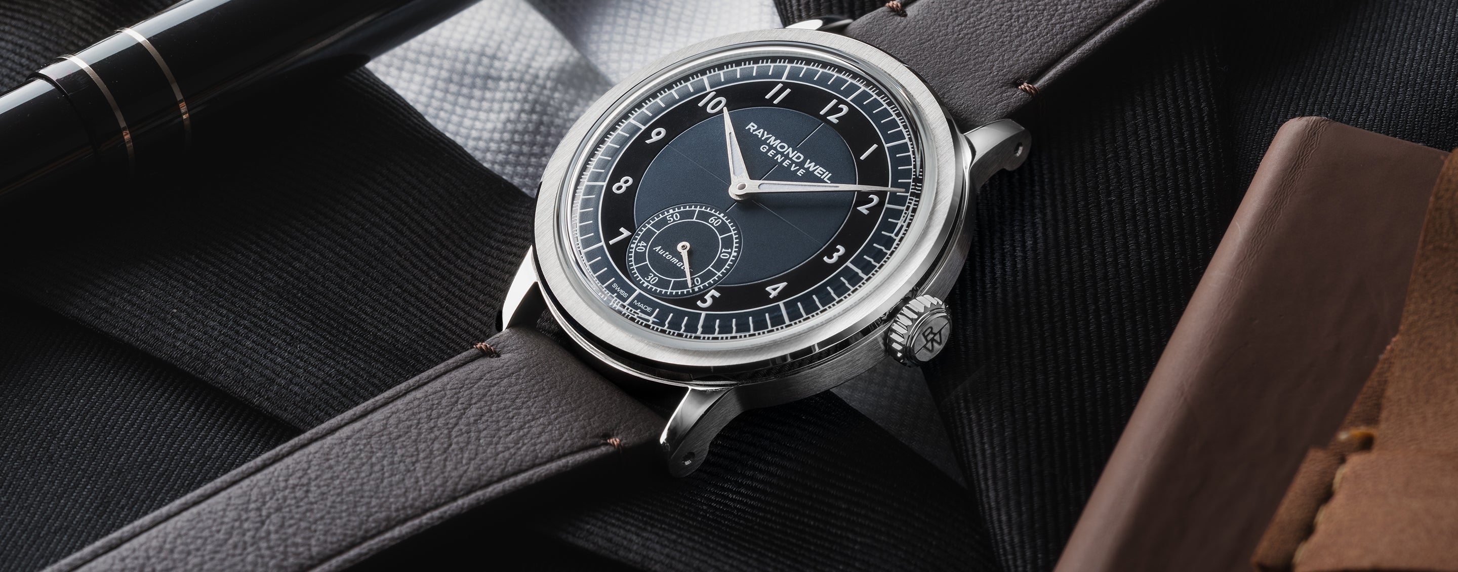 【稼働品】RAYMOND WEIL GENEVE スモセコ MILLESIME SMALL SECONDS TUXEDO – RAYMOND WEIL