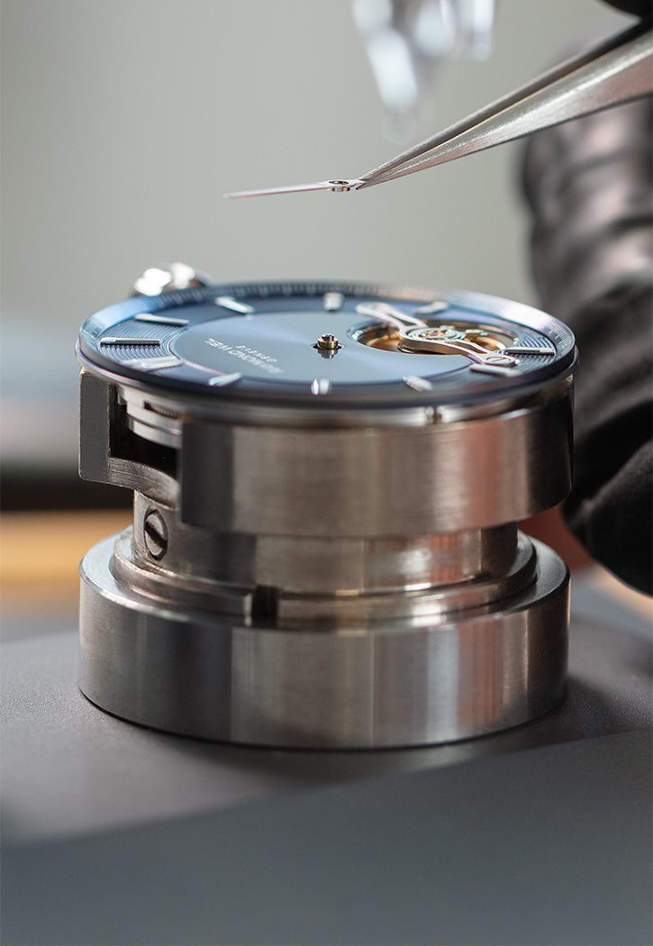 After Sales – RAYMOND WEIL